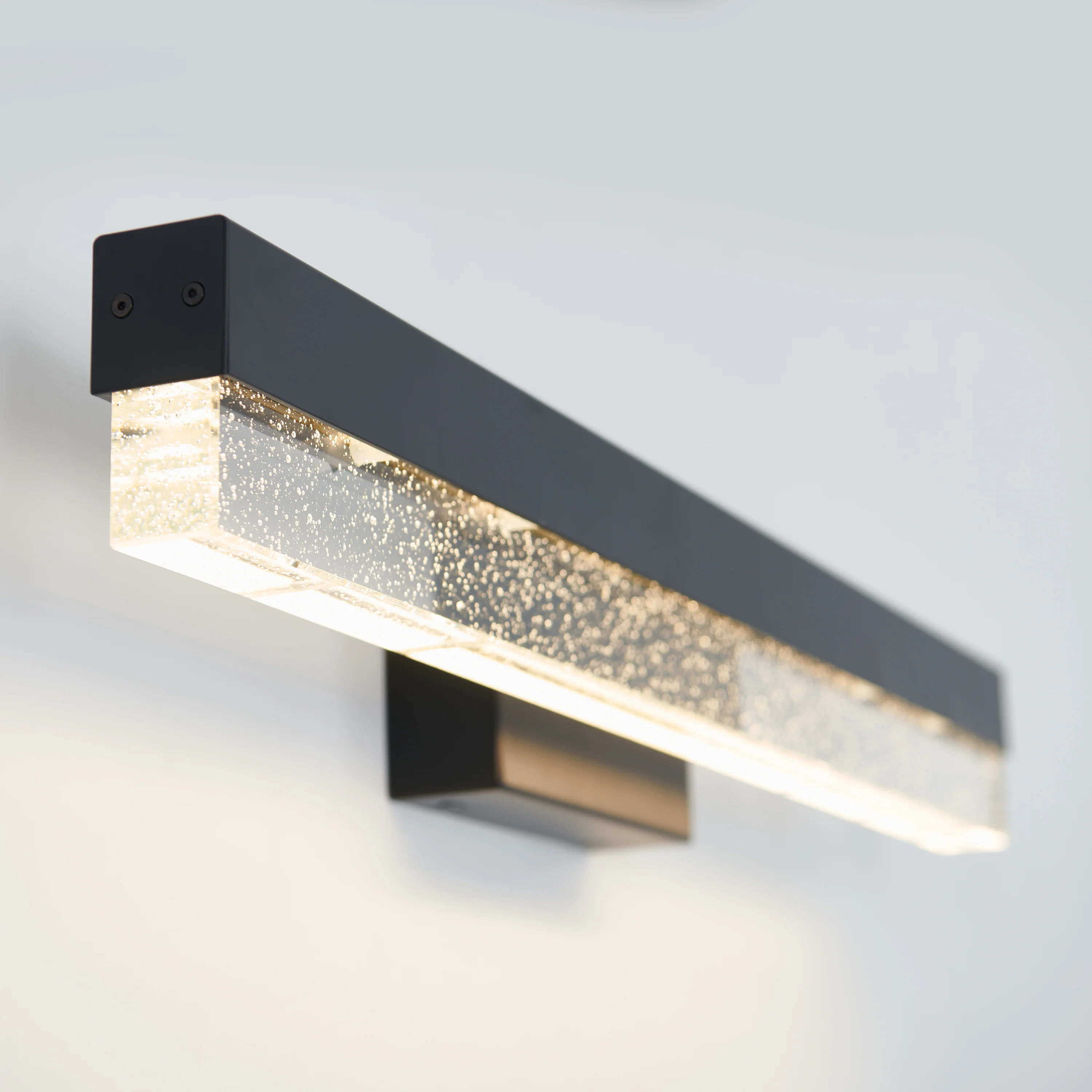 Bubble Bar 27-in (69 cm) Integrated LED Vanity Light Bar for Bathroom - Image 4