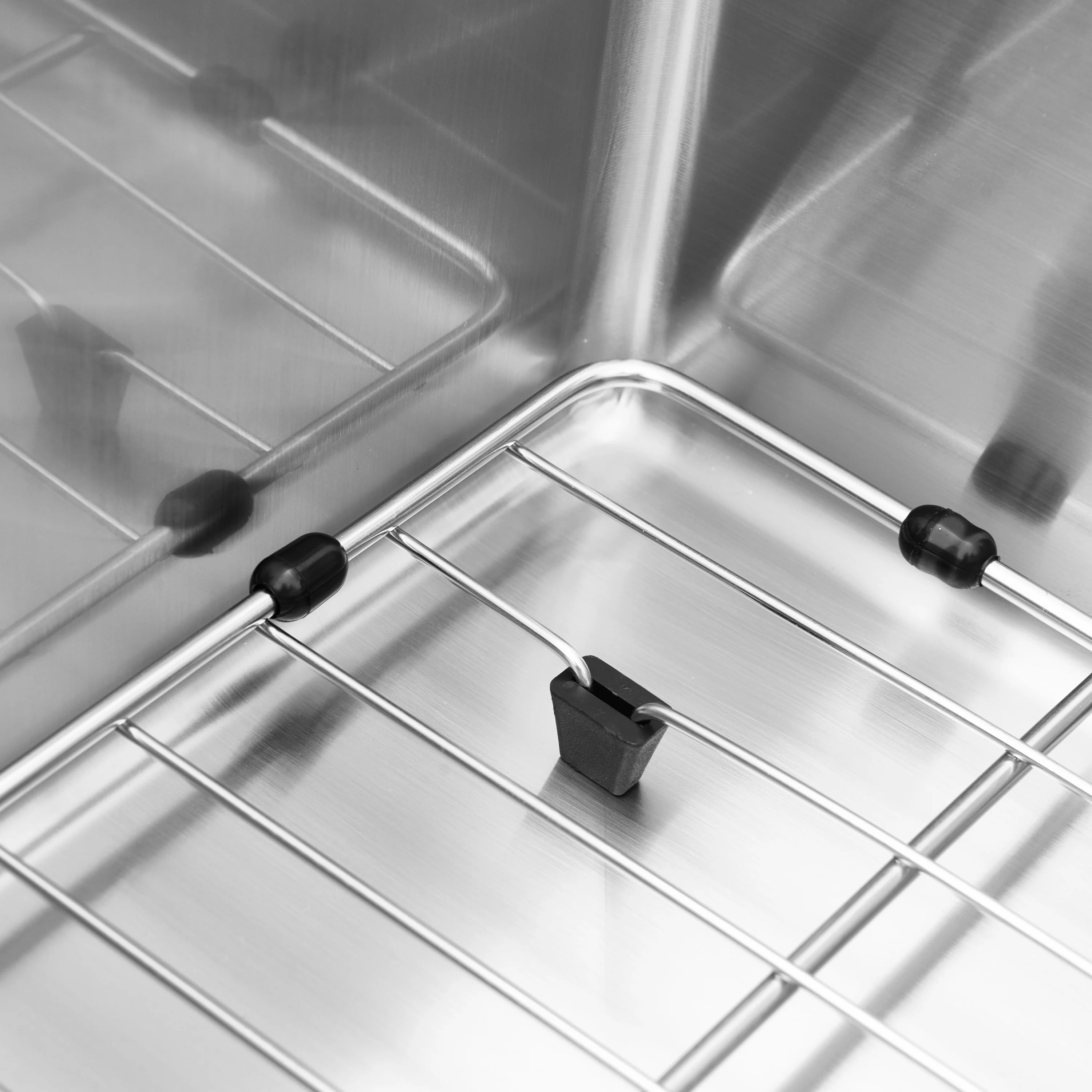 Newport single bowl 31 in. stainless steel workstation sink - Image 6