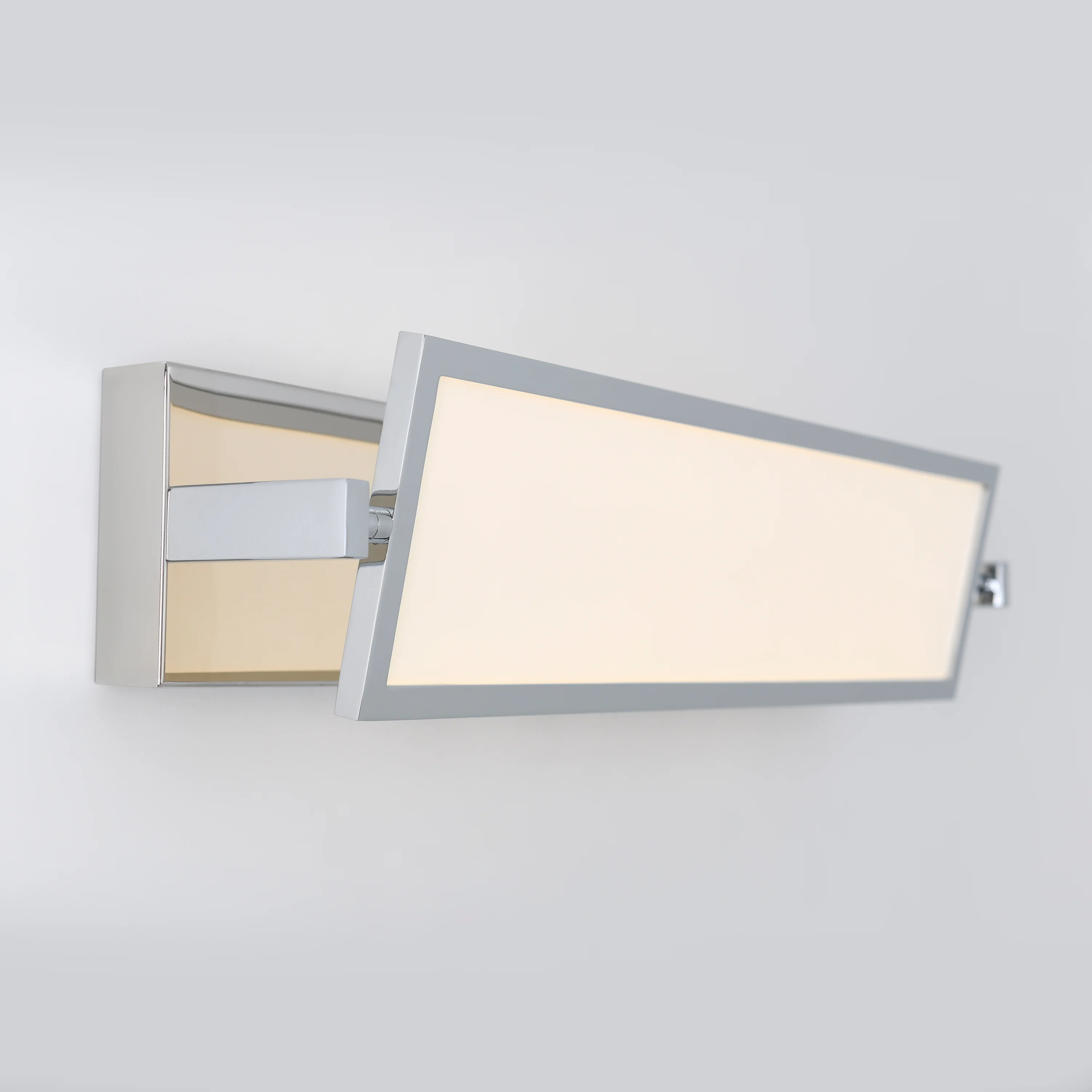 Reflection 27-in (68 cm) Integrated LED Vanity Light Bar for Bathroom - Image 4