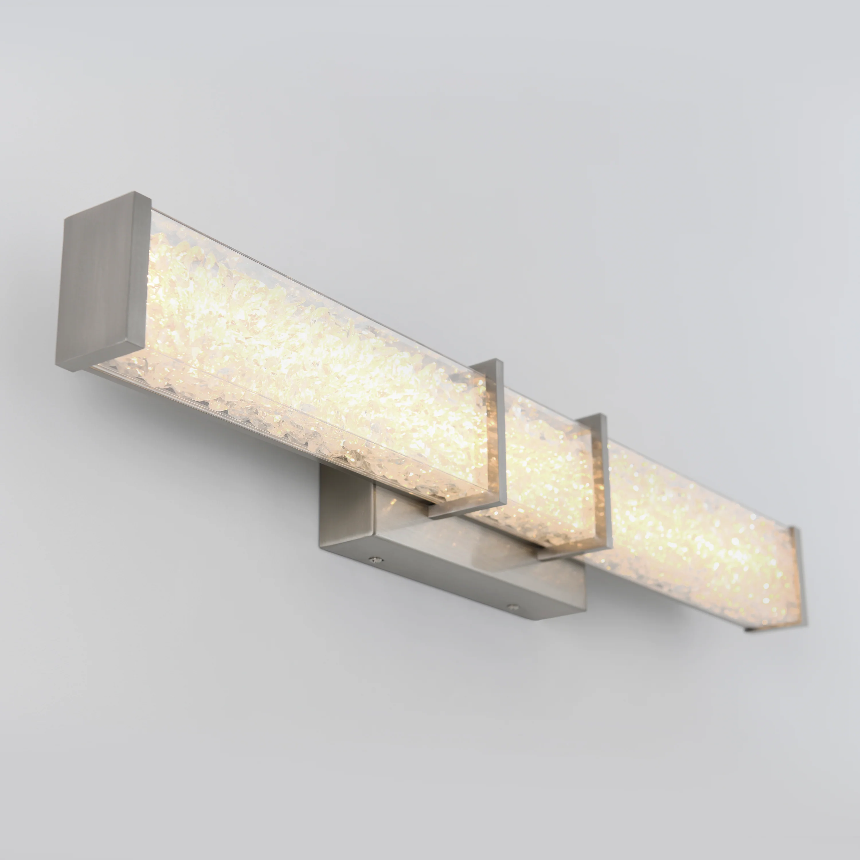 Royale 27-in (69 cm) Integrated LED Vanity Light Bar for Bathroom - Image 13